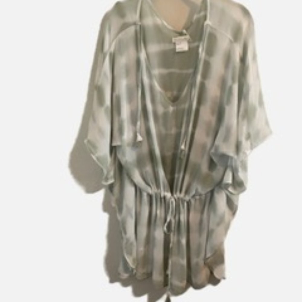 Coverup One Size fits all Green and White